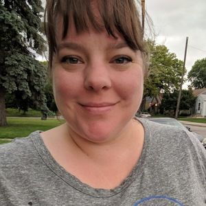 Meet your Posher, Carrie